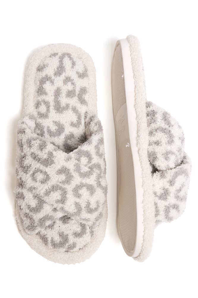 Hana - Leopard criss-cross slippers: Beige / SM