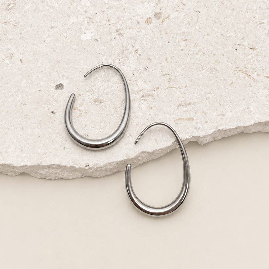 JOSSLYN by wall to wall - 18K STAINLESS STEEL WATERPROOF TARNISH FREE HOOPS| 40E311-SM: GOLD