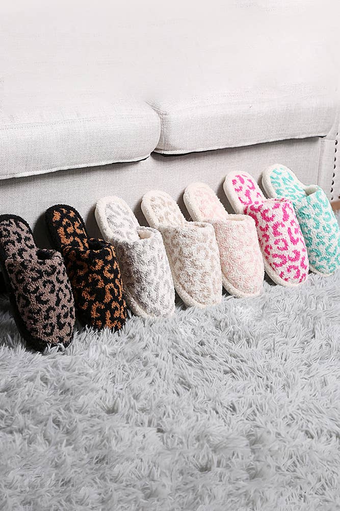 Hana - Leopard Print Fuzzy Microfiber Slipper: Coffee / SM
