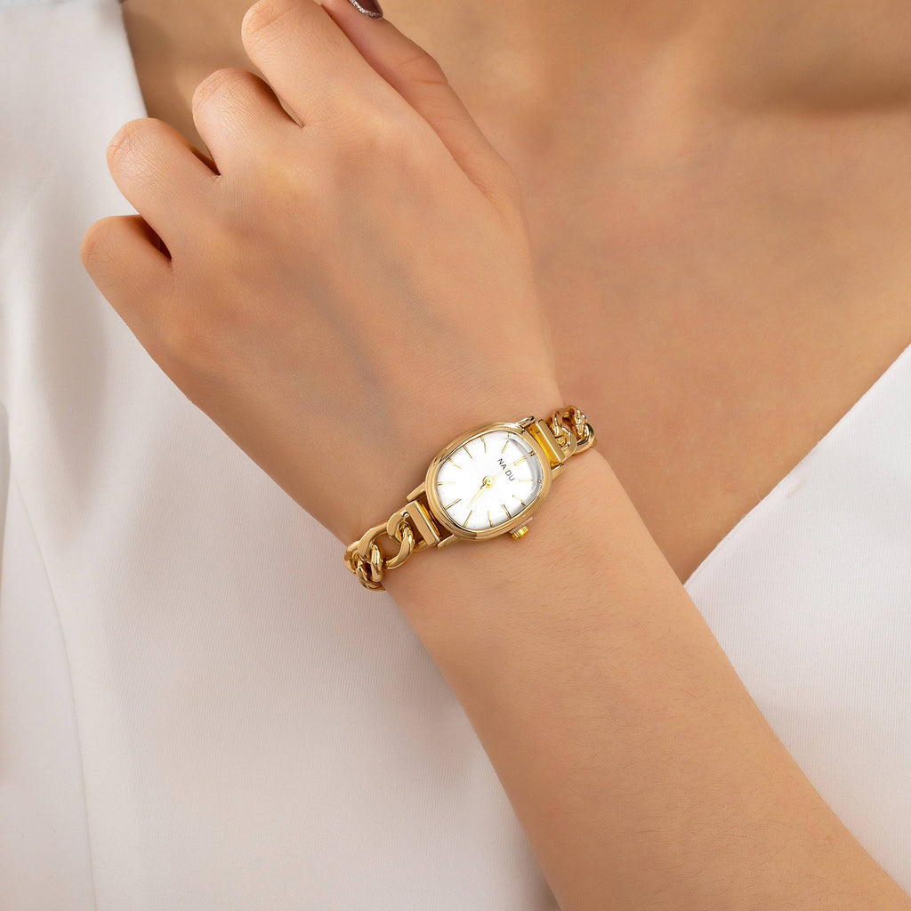 JOSSLYN by wall to wall - OVAL FACE LINK CHAIN BRACELET WATCH | 80W002: Gold-White