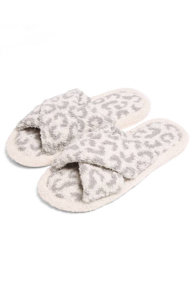 Hana - Leopard criss-cross slippers: Beige / SM