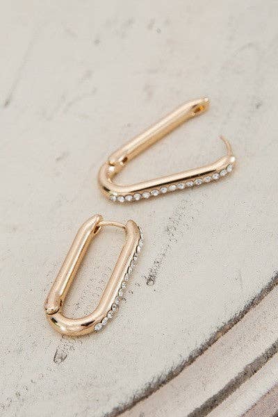 JOSSLYN by wall to wall - RHINESTONE HUGGIE HOOP EARRINGS | 31E22823: GOLD