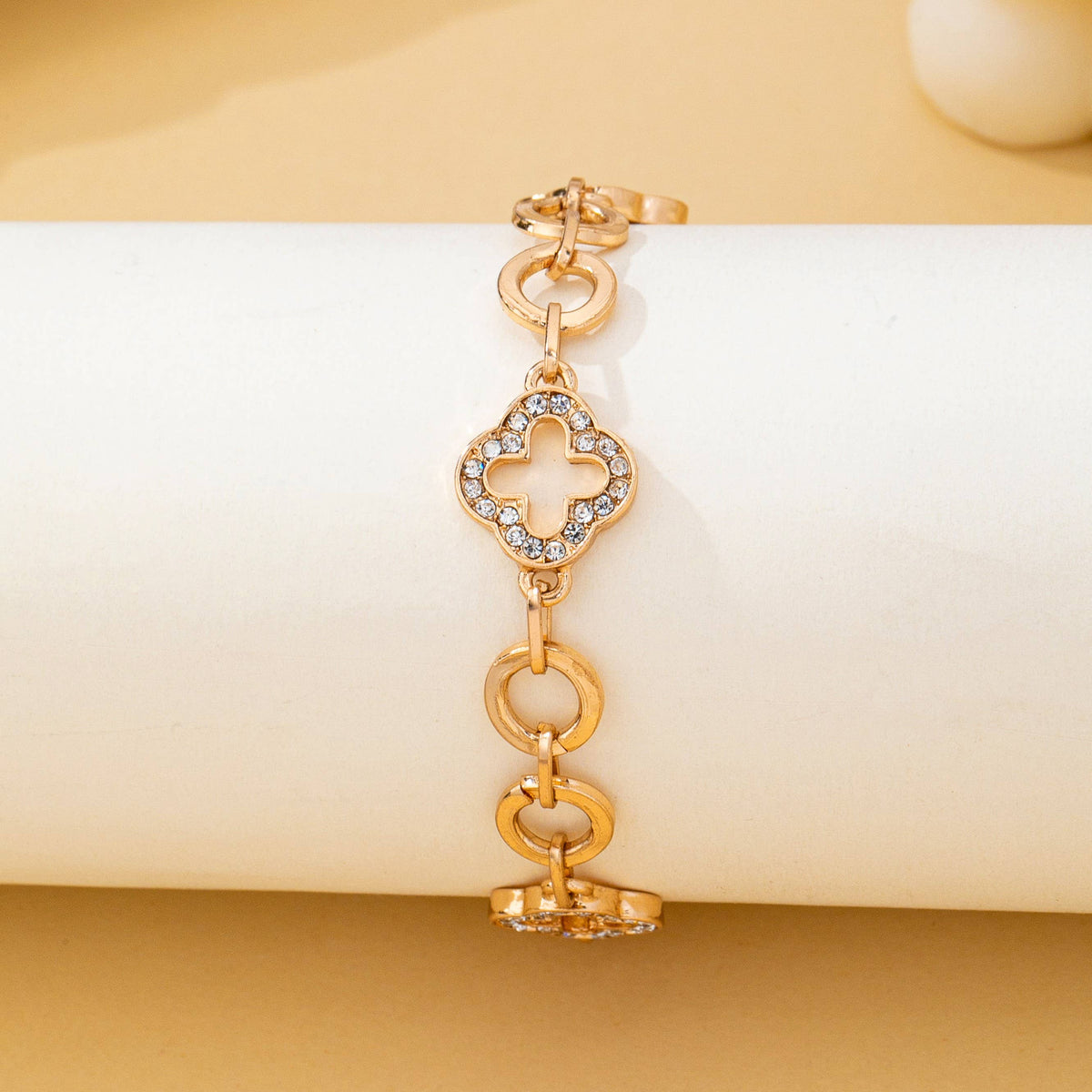 JOSSLYN by wall to wall - Pave Crystal Clover Link Bracelet With Toggle Clasp| 80B1781: Gold