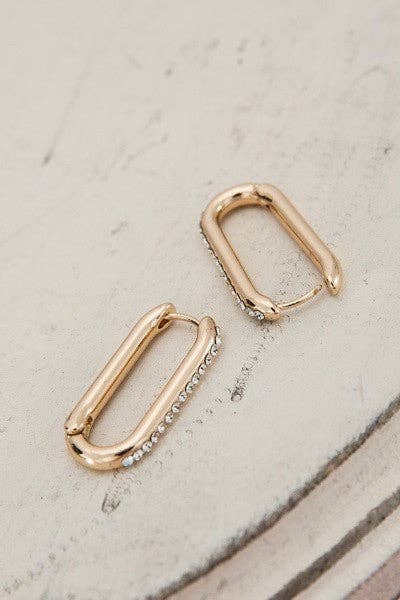 JOSSLYN by wall to wall - RHINESTONE HUGGIE HOOP EARRINGS | 31E22823: GOLD