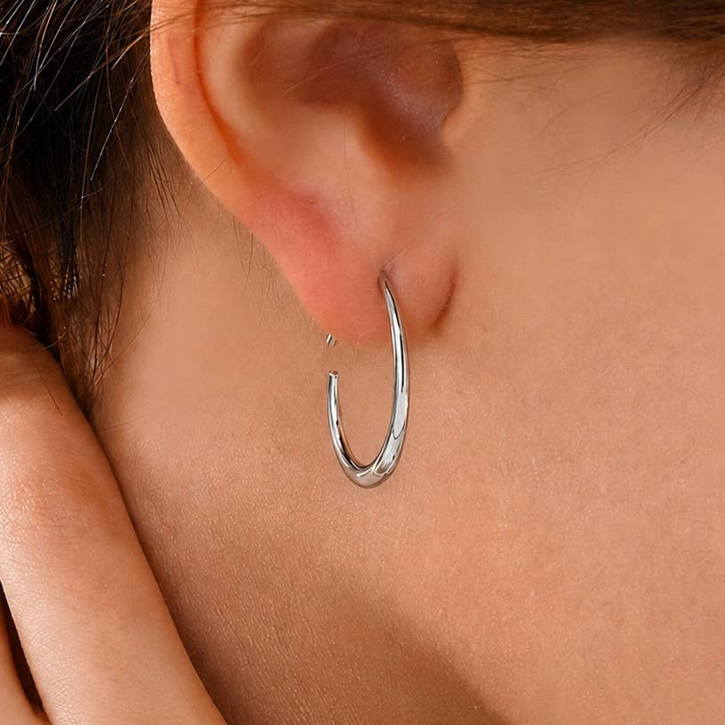 JOSSLYN by wall to wall - 18K STAINLESS STEEL WATERPROOF TARNISH FREE HOOPS| 40E311-SM: GOLD
