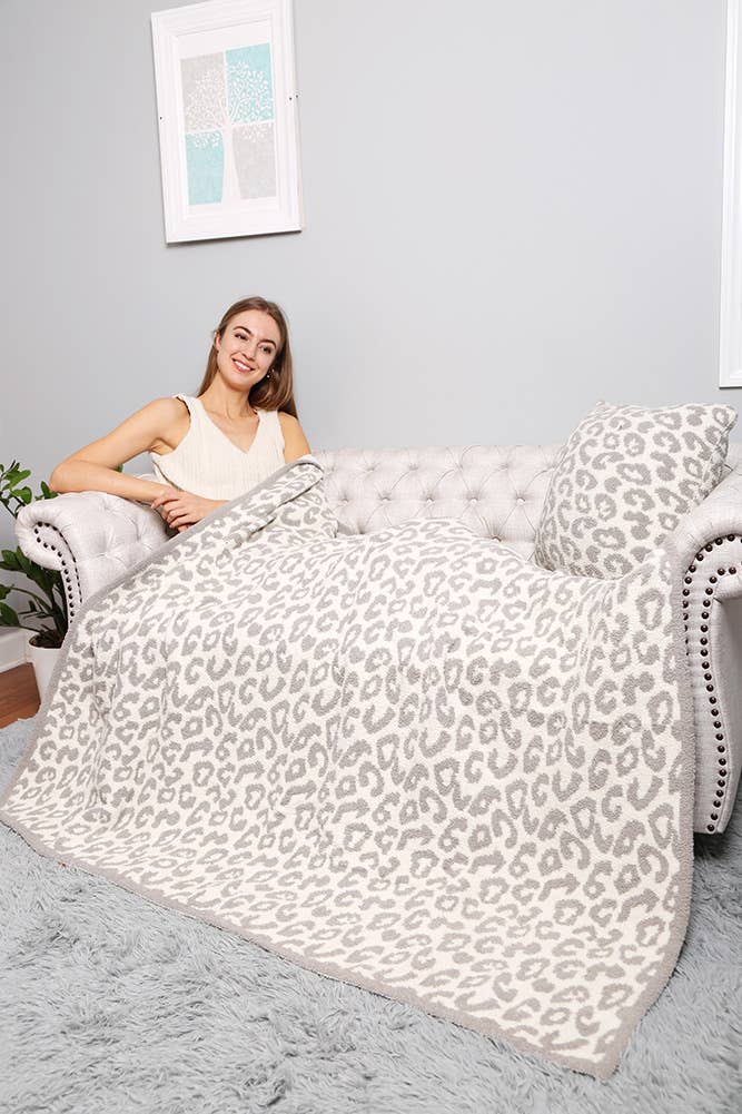 Hana - Luxury Soft Leopard Print Throw Blanket: Beige