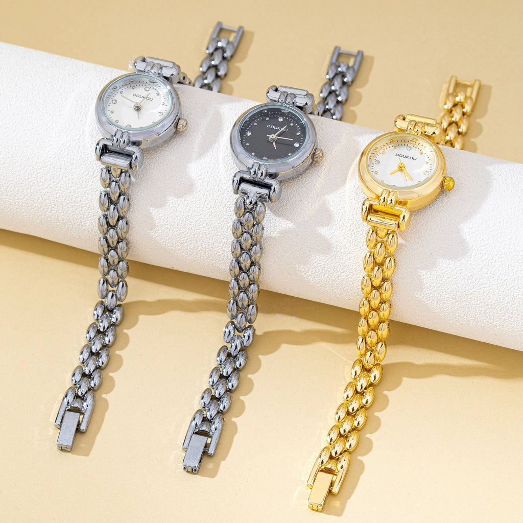 JOSSLYN by wall to wall - ROUND DIAL OVAL BAND BRACELET WATCH | 80W001: Gold-White