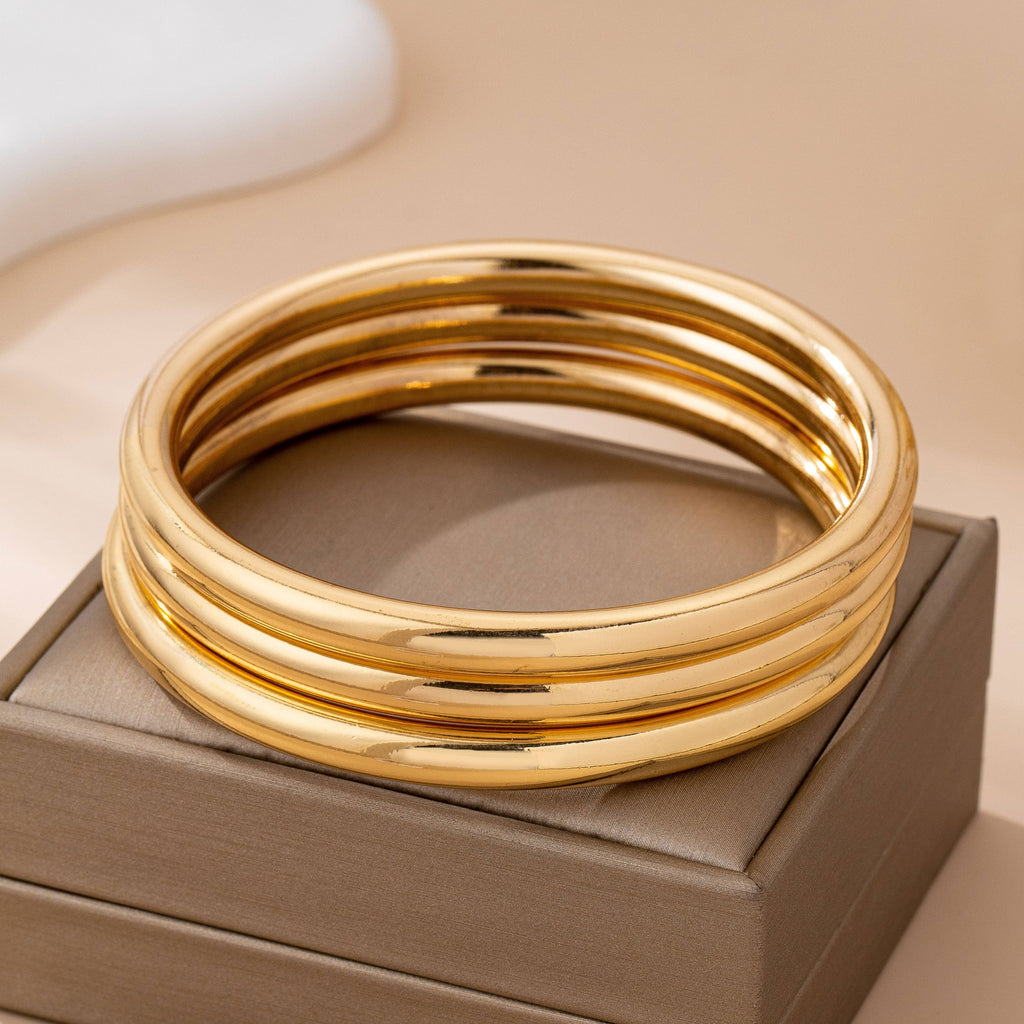 JOSSLYN by wall to wall - Chunky Triple Tube Bangle Set | 80B1604: GOLD